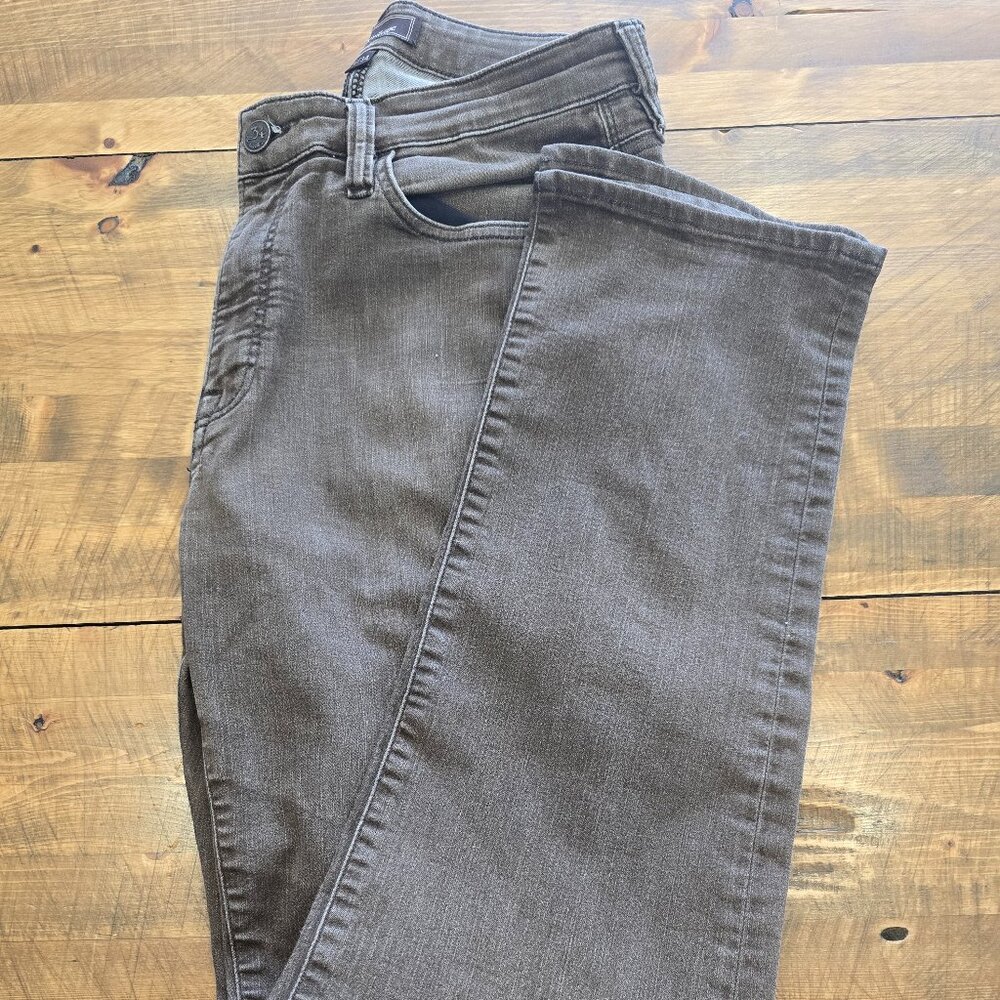 34 Heritage Mens Courage Straight Leg Jean in Milk Chocolate 36W w/ 34 inseam